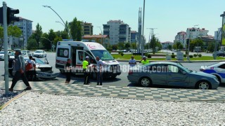 Makas Kavşağında Kaza: 3 Yaralı