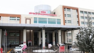Niğde'de Tırla Çarpışan Otomobil Sürücüsü Öldü