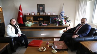 Rektör Arıbaş’tan Dekan Altaş’a Ziyaret