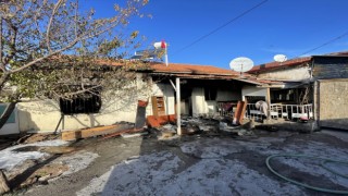 Uyuşturucu Kullandığı İddia Edilen Kişi Babasının Evini Ateşe Verdi