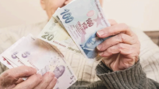 Emekliler Zam Tahminlerine Tepkili