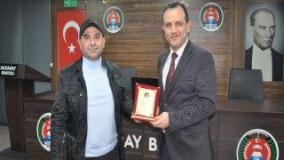 Baro Eğitim Konferanslarını Sürdürüyor