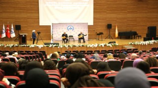 Âşıklar ASÜ’de Kahramanlık Türkülerini Seslendirdi
