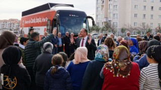 Çıtak Projelerini Anlatıp Halkın Fikirlerini Dinliyor