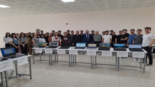 Yazılım Öğrencileri Eserlerini Sergiledi