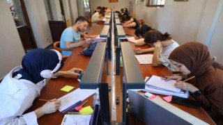 KPSS Adayları da Hazırlık İçin Kitap Konaklarını Tercih Ediyor