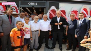 Ülkü Kuruyemiş, Görkemli Bir Programla Açıldı