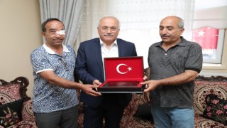 Vali Kumbuzoğlu “Her Zaman Yanınızdayız”