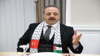ASÜ Rektörü Arıbaş Filistinli Öğrencilere Seslendi