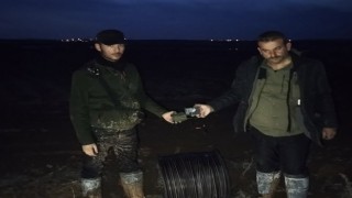 Bir Kişi, Ördek Avında Yakalandı