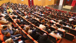 Dinçer, “Tiyatromuza Tüm Halkımız Davetli”