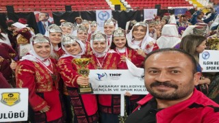 Aksaray Belediyesi Halk Oyunları Ekibi Karaman Bölge Finallerinde Üçüncülük Kupası Kazandı