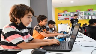 Aksaray Bilim Merkezinde Teknoloji Destekli Matematik Eğitimleri Başlıyor
