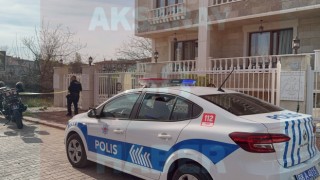 Eşini Öldürüp İntihara Kalkıştı