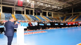 Hentbolcular Aksaray’da Yarışıyor