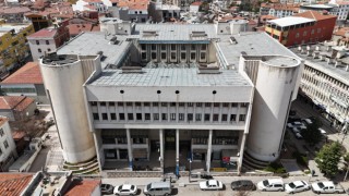 Şehir Ucube Bir Yapıdan Daha Kurtuluyor