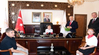 Vali Canlıer’in İlk Talimatı, “Çocuklara Meyve Suyu İkram Edelim”