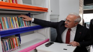 Vali Kumbuzoğlu, “Kütüphane Kültürünü Yaygınlaştıracağız”
