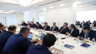 AK HEYETTEN ANKARA'DA YOĞUN MESAİ  
