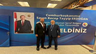 Aksaraylı İş İnsanı Acar’a 20’nci Yıl Plaketi