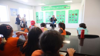 Atık Toplama Ayrıştırma Merkezi (Tat), Çocuklara Geri Dönüşümün Önemini Aşılıyor