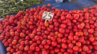 Pazar Fiyatlarından Kimse Memnun Değil