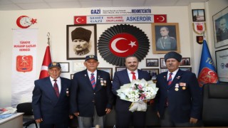 Aksaray Üniversitesi Rektörü Arıbaş, Gazi Derneklerini Ziyaret Etti