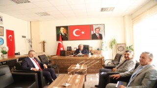 Aksaray Üniversitesi Rektörü Arıbaş’tan Engelliler Derneği’ne Ziyaret
