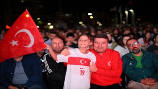 Başkan Dinçer, Eurobasket 2025 Final Heyecanını Aksaraylılarla Yaşadı