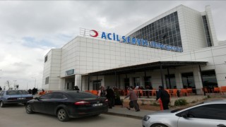 İnmeye Çalıştığı Caddeden Diğer Caddeye Düşen Engelli Yaralandı
