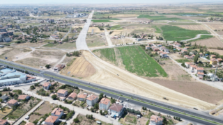 Karayollarının Yapamadığını Belediye Yapıyor
