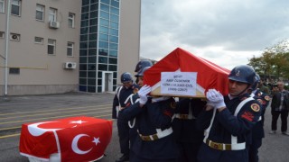Şehit Askerlerin Naaşları Törenle Memleketlerine Uğurlandı