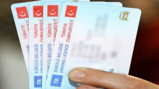 Ehliyeti Yenilemeyenlere Bakan’dan Net Uyarı “Süre Bir Daha Uzatılmayacak”