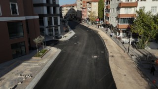 Kalealtı Caddesinde Sıcak Asfalt Serimi Tamamlandı, Cadde Trafiğe Açıldı