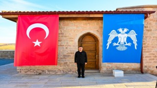 833 Yıl Sonra Selçuklu Bayrağı Yeniden II. KILIÇ Arslan Köşkünde Dalgalandı