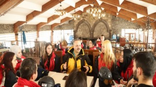 ASÜ’nün 20’nci Yılında, 20 Öğrenciye Kayak Keyfi