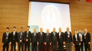 ASÜ’de “Tarihte İz Bırakan Türk Hekimleri” Kongresi