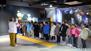 Aksaray Belediyesi Bilim Merkezi’nde Tübitak Sergi Salonu Yoğun İlgi Görüyor