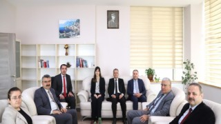 Rektör Arıbaş’tan Avukatlara Anlamlı Ziyaret