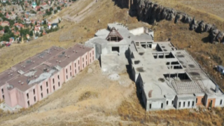 Yılan Hikâyesine Dönen Otel İçin Son 1 Yıl