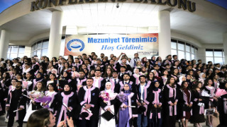 ASÜ Eğitim Fakültesi Geleceğin Öğretmenlerini Mezun Etti
