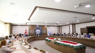 Gagauz Dili ve Edebiyatı öğretmenleri ASÜ Rektörü Arıbaş’ı Ziyaret Etti
