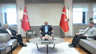 Başkan Dinçer Ve Milletvekili Aydoğdu, Bakan Uraloğlu İle Bir Araya Geldi