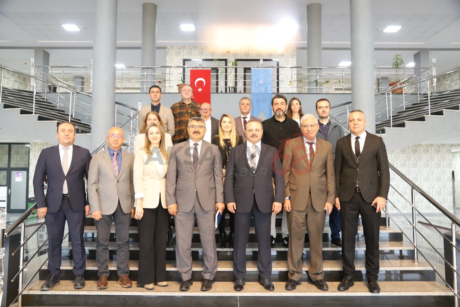 ASÜ Rektörü Arıbaş, Kimya Bölümünün Akademik Başarısını Kutladı