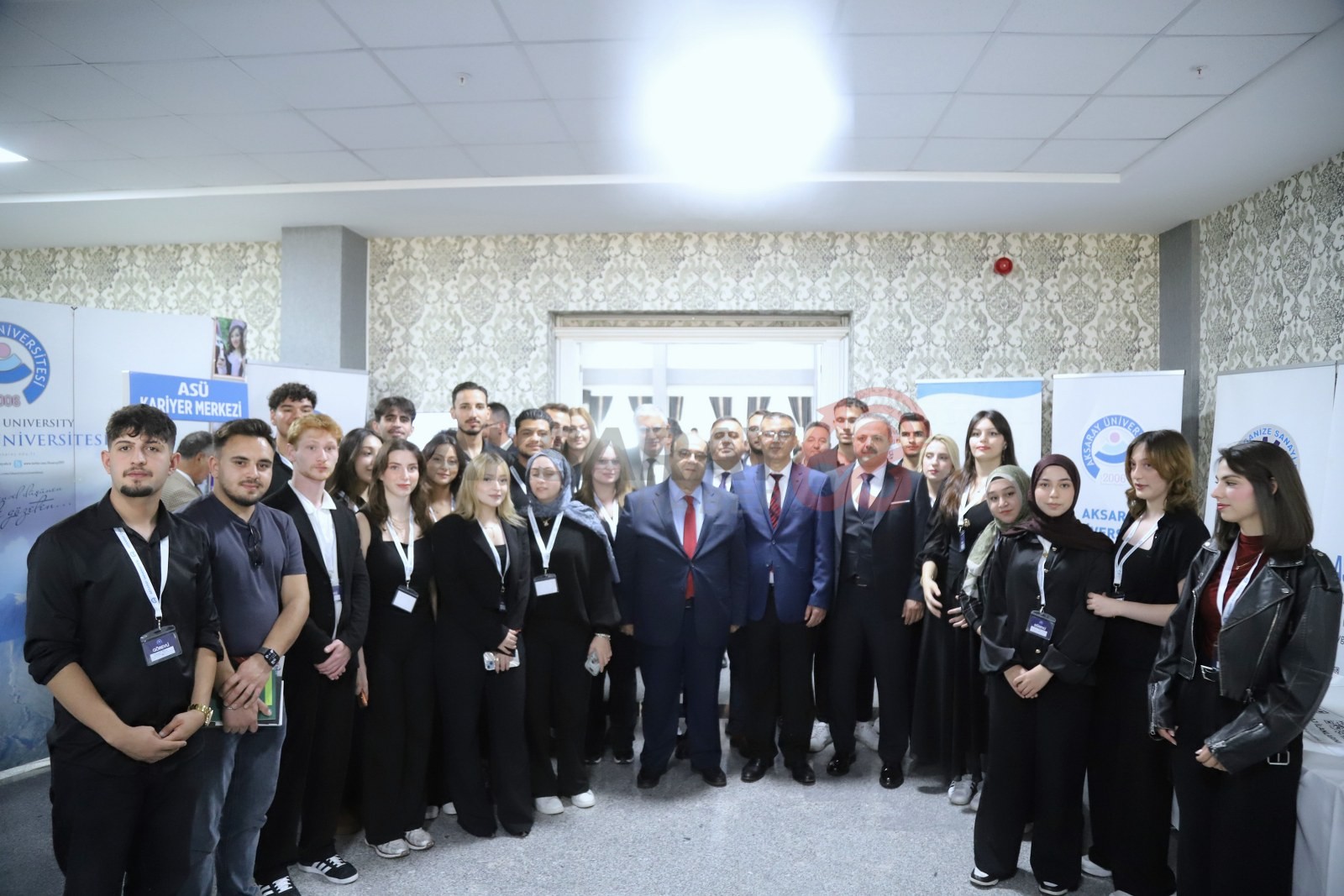ASÜ Kariyer ve İstihdam Günü’nde Gençler İş Dünyasıyla Bir Araya Geldi