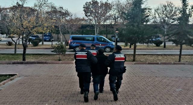 25 Yıl İle Aranan Firari Jandarma Tarafından Yakalandı