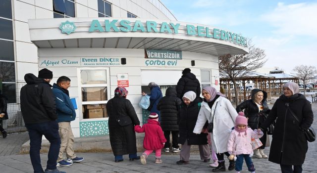 Günde 10 Bin Kişi Sıcak Çorba İle Güne Başlıyor