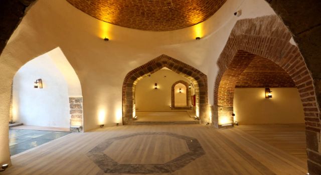 800 Yıllık Tarihi Hamam, 100 Yılın Ardından Restorasyon Sonrası Kapılarını Açıyor