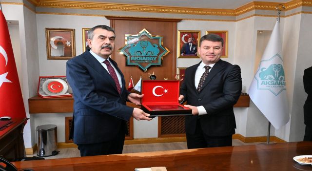 Belediyenin Eğitim Projeleri Bakan Tekin’den Tam Not Aldı