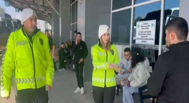 Otogarda Emniyet Kemerine Dikkat Çektiler